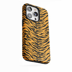 Flamme du tigre au coucher du soleil